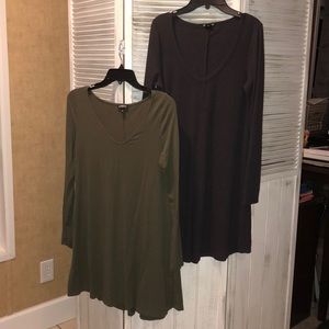 Bundle of **2** long sleeve dresses